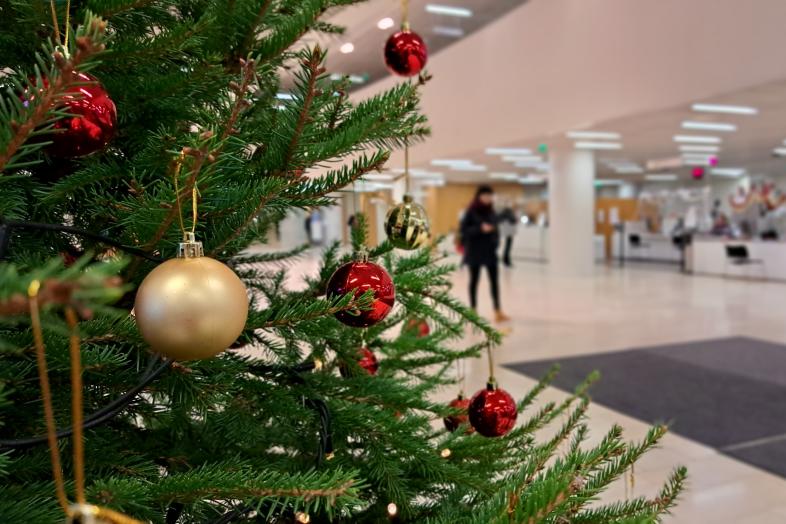 A christmas treee in the Kaisa House lobby.